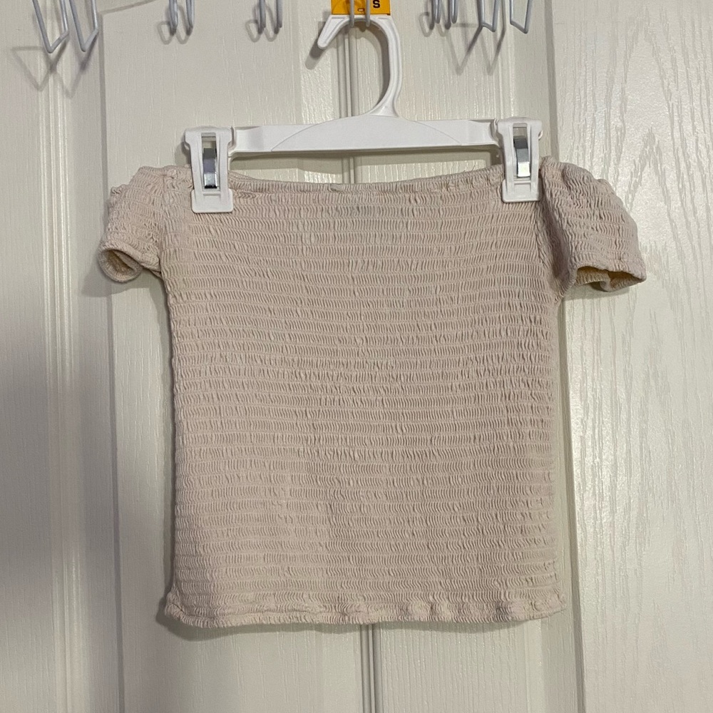 Brandy Melville off the shoulder top